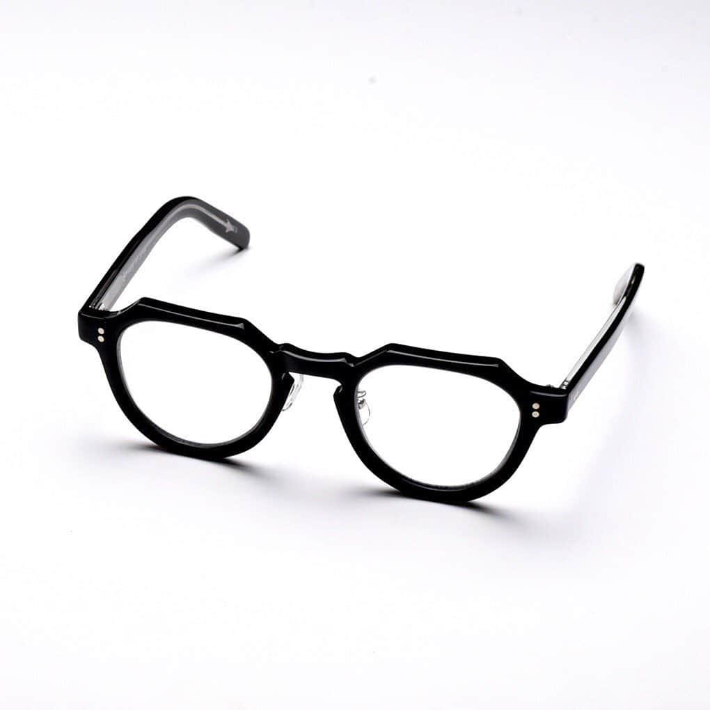 blincvaseさんのインスタグラム写真 - (blincvaseInstagram)「． 今月のメガネロック、入荷しております！ ． 新入荷のVECTOR012 はメガネロックらしく立体感のある、パンチの効いた一本になっております。 ． 各色1本ずつの入荷です！お早めに！！ ． #meganerock ． Brand: MEGANEROCK（メガネロック） Model: VECTOR012 Color: BK,DEMI,OLIVE Price: ¥35,200-(w/tax)」9月8日 21時07分 - blincvase