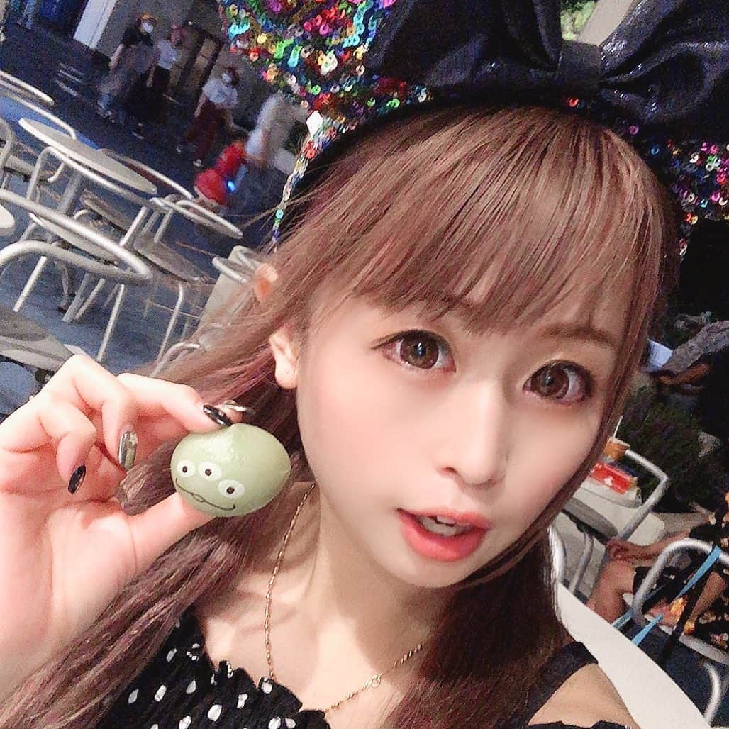 前田のののインスタグラム：「これ好きなやつだょ❤  #前田のの #浅草ロック座 #ストリップ #写真好きな人と繋がりたい #ディズニーランド #おしゃれ」