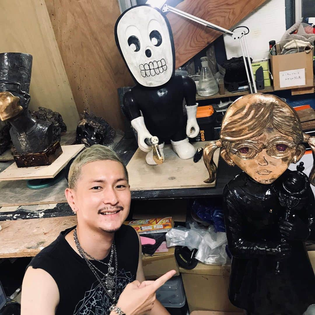 米原康正さんのインスタグラム写真 - (米原康正Instagram)「i went to kotaro's studio today. コータロー君のスタジオに撮影でお邪魔。作品やばっ！」9月8日 17時25分 - yone69harajuku