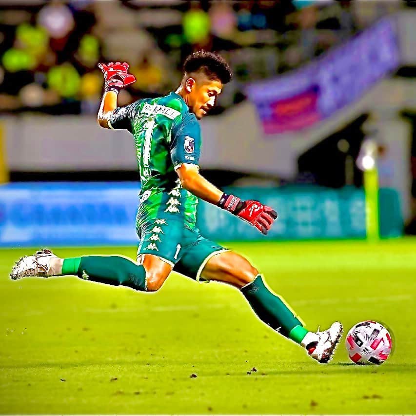 のインスタグラム：「WIN BY ALL !!  👊👊👊  2020.9.9 vs アルビレックス新潟  #新井章太 #jefunited #dazn」