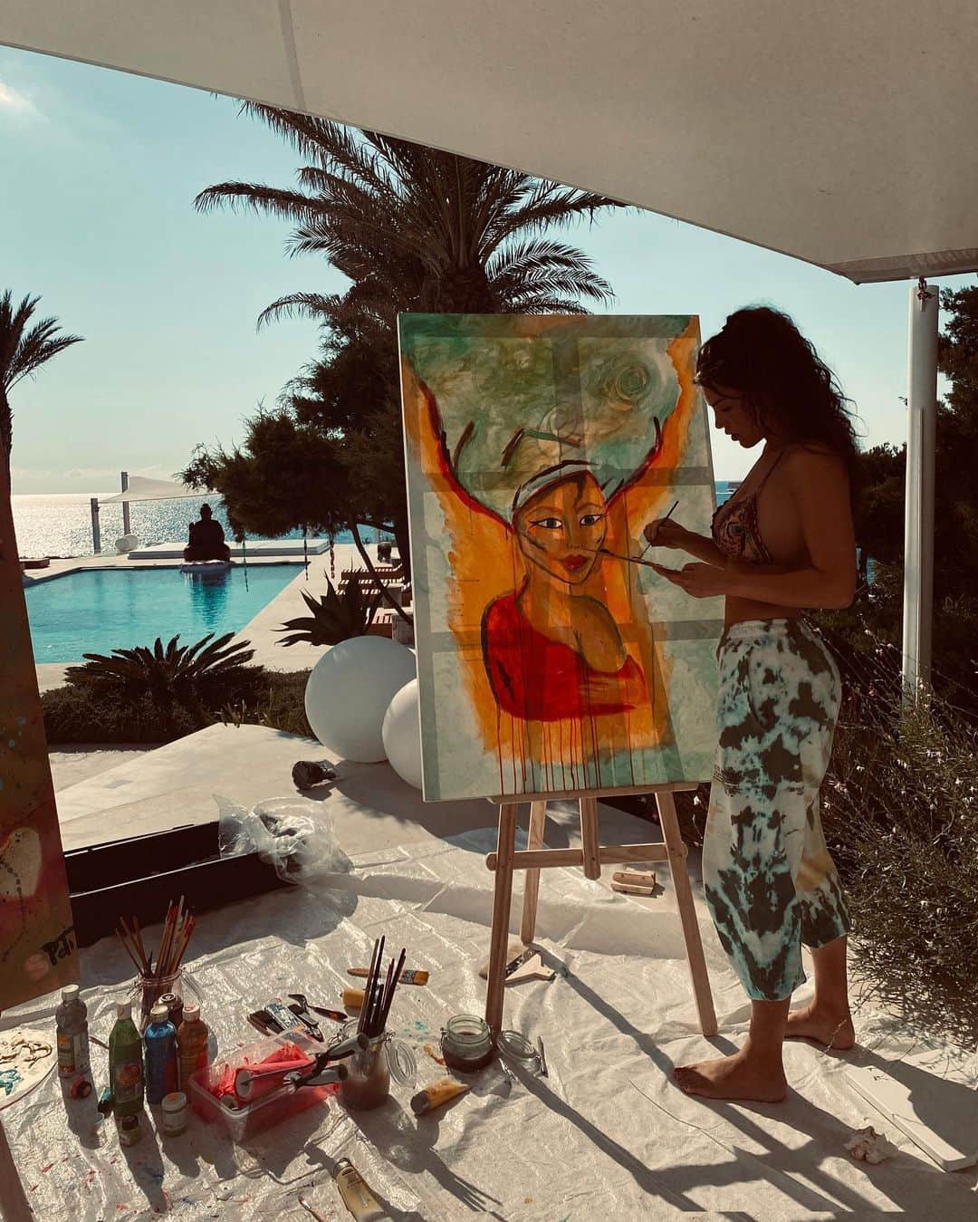 のインスタグラム：「Within you lies the sun, the moon, the sky and all the wonders of this universe. The intelligence that created these wonders is the same force that created you. All things around you come from the same source. We are all one. Every being on this Earth, every object on this Earth has a soul. All souls flow into one, this is the Soul of the Universe.  When you nourish your own mind and your own spirit, you are really feeding the Soul of the universe. When you improve yourself, you are improving the lives of all those around you. And when you have the courage to advance confidently in the direction of your dreams, you begin to draw upon the power of the universe. it’s never too late, or too early, to be whoever you want to be. There’s no time limit. Start whenever you want. There are no rules to this thing. I hope you see things that startle you. I hope you feel things you never felt before. I hope you meet beautiful hearted people, I hope you live a life you’re proud of, and if you’re not, I hope you have the courage to start all over again.” God is always listening 💕🌸」