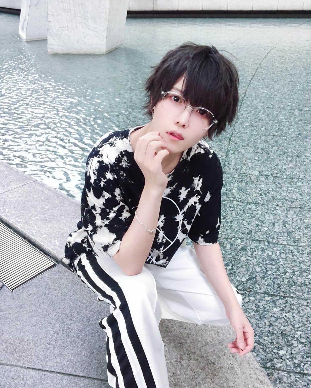 島貫勇士さんのインスタグラム写真 - (島貫勇士Instagram)「⛵️ 。  白くてかわいいパンツ2本目 履き心地もさいこう🐶」9月8日 18時06分 - yujimelo_sads