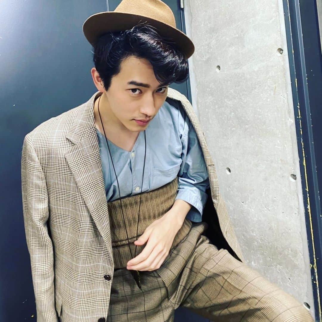 のインスタグラム：「#主演杉野遥亮  #男はつらいよ #オフショット #寅さん #杉野遥亮 #映画 #俳優 #ファインボーイズ #fineboysmagazine」