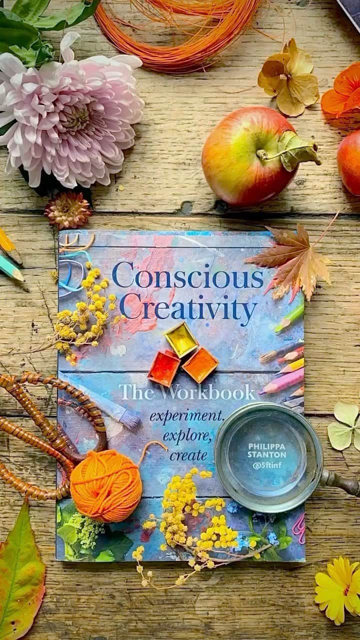 Tea and sittingのインスタグラム：「🍂 Here are some of the bits and pieces I used to create the cover of my new book finding their paper partners 🤩 I will be doing a Live tomorrow at 12pm GMT where I will chat a bit more about the book and also demonstrate the first exercise which is printed on the inside of the dust jacket and involves cutting into it and making a random page finder✂️ ( it will be released on October 6th & there’s a link in my bio where you can pre order...Massive love and thanks to everyone who has already btw 😘 ) @consciouscreativity @leapingharepress @quartocreates #consciouscreativity #cctheworkbook」