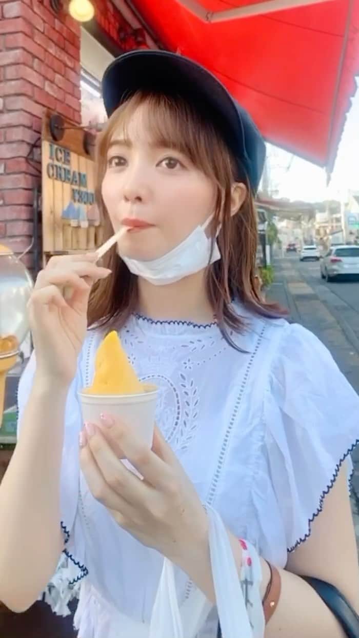 のインスタグラム：「. . お仕事終わりにマネージャーさんと！ そして「山根千佳と大相撲を観よう」 ZOOM生配信よろしくお願いします😌 いっぱいお話ししましょう〜！！！！ (顔出し無しで音声のみの参加も可能です🙌) (詳しくはTwitterかホリプロのサイトを見てね) . . #夏夜のマジック  #reels #instagood #instalike #instagram #instapic #instalove #instamood #instadaily #unknownjapan #discoverjapan #follow #followｍe #リール #山根千佳」