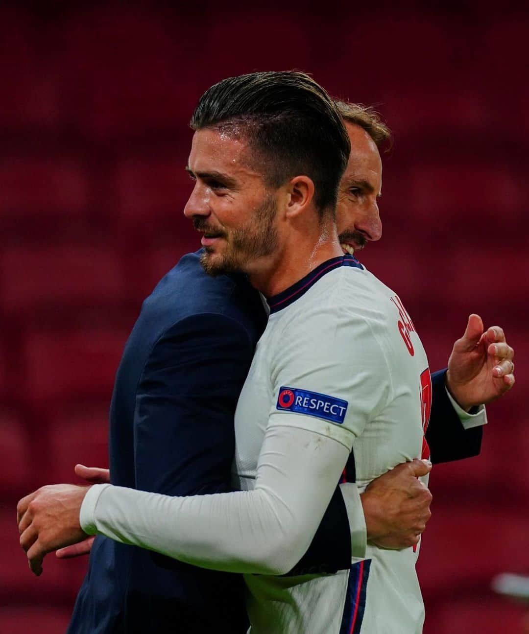 ジャック・グリーリッシュのインスタグラム：「Dream come true to make my @england debut tonight and a proud and emotional moment for me and my family. What a absolute privilege. 🙏🏼🏴󠁧󠁢󠁥󠁮󠁧󠁿 #ThreeLions」