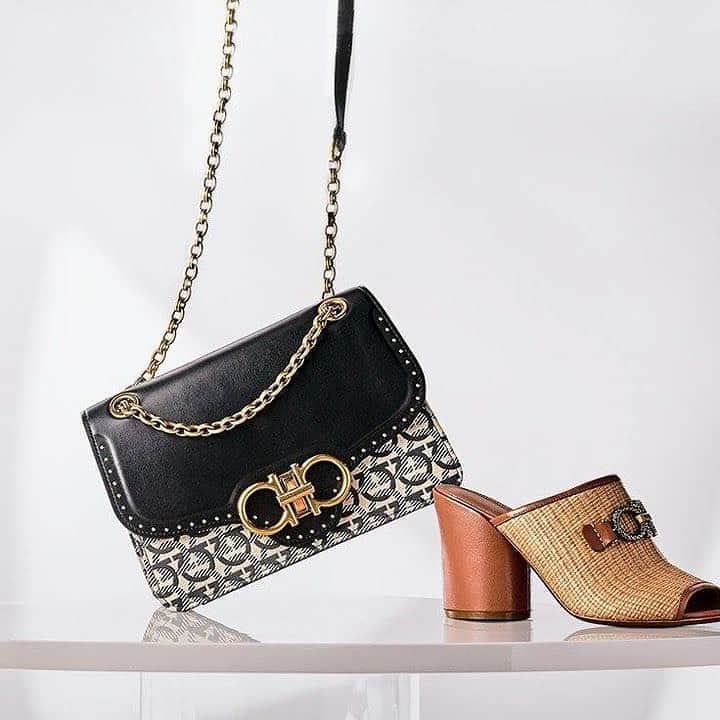 GILTのインスタグラム：「Quit staring. They won’t be here for long. Tap to shop #SalvatoreFerragamo.」