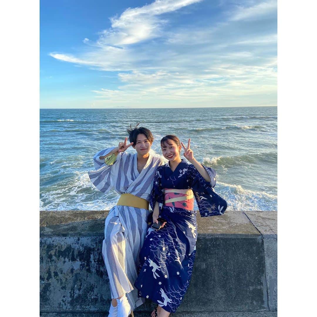 竹村夏音のインスタグラム：「あれ、？ペア違うくね、？🙂🙂  No.3の川口友雅ぬん(@mr3_obirin20 )🥛🥔  ペアは違うけど同い年だからか、話が合うのか分かんないけど1番よく話してる！！ 何か友雅の考え方はものすごく素敵で、言う言葉1つひとつが心に響くんだよね、、🤔 友雅に初め言われた言葉を忘れずに実行できてそう？？  ライバルより何でも言える友達って感じでそんな人に出会えてうちは感謝してる(幸)  これからも楽しく笑顔で突っ走って行こうね✊🏻♡  #ミス桜美林コンテスト2020#ミスミスター桜美林コンテスト2020#ミス桜美林#桜美林ミスコン#浴衣」