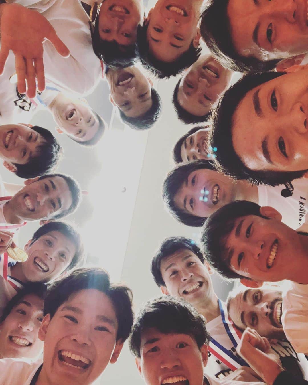 藤中優斗 さんのインスタグラム写真 - (藤中優斗 Instagram)「・ ・ ・ 本日からチームに合流し、練習を再開することができました。 ・ 沢山のご迷惑、ご心配をおかけし、 申し訳ございません。 ・ 皆様の心暖かいお言葉に沢山救われました。 ありがとうございます。 ・ そして、今日笑顔で迎え入れてくれた、 チームメイトにとても感謝したいです。 ・ 今日から再スタートし、頑張っていきます。 引き続きSTINGSの応援宜しくお願いします。 ・ ・ ・ 皆様が罹患せず、健康に過ごせる事を、 心より願っております。 ・ ・ ・ #jtektstings #藤中優斗」9月8日 21時22分 - yu__to__01