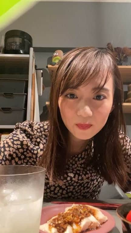 鉢嶺杏奈のインスタグラム：「だらだらと話し飲みしてるので 暇な時ご覧ください。」