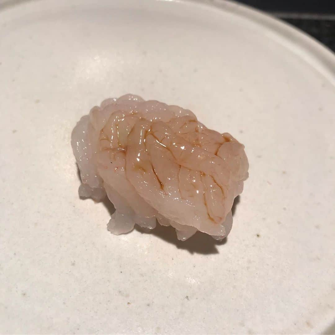 上田愛子さんのインスタグラム写真 - (上田愛子Instagram)「寿司が好きだ🍣 なによりも🍣 今まで食べた小肌の中で1番美味しかった…」9月8日 23時10分 - aikosenseidayo