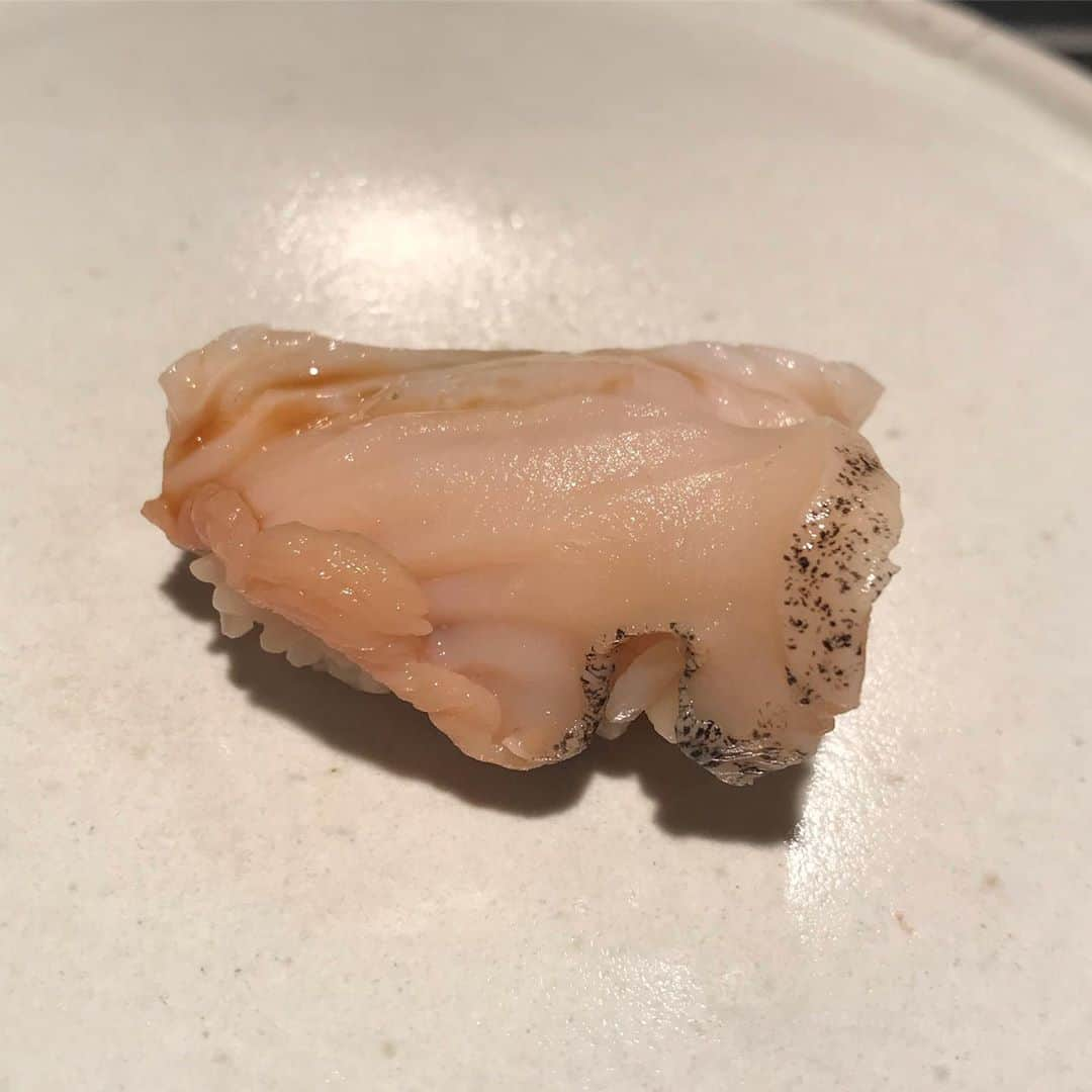 上田愛子さんのインスタグラム写真 - (上田愛子Instagram)「寿司が好きだ🍣 なによりも🍣 今まで食べた小肌の中で1番美味しかった…」9月8日 23時10分 - aikosenseidayo