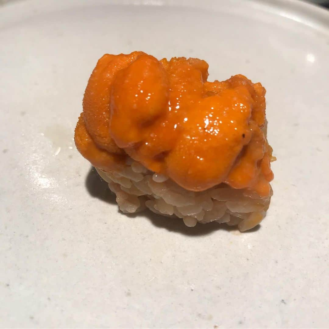 上田愛子さんのインスタグラム写真 - (上田愛子Instagram)「寿司が好きだ🍣 なによりも🍣 今まで食べた小肌の中で1番美味しかった…」9月8日 23時10分 - aikosenseidayo