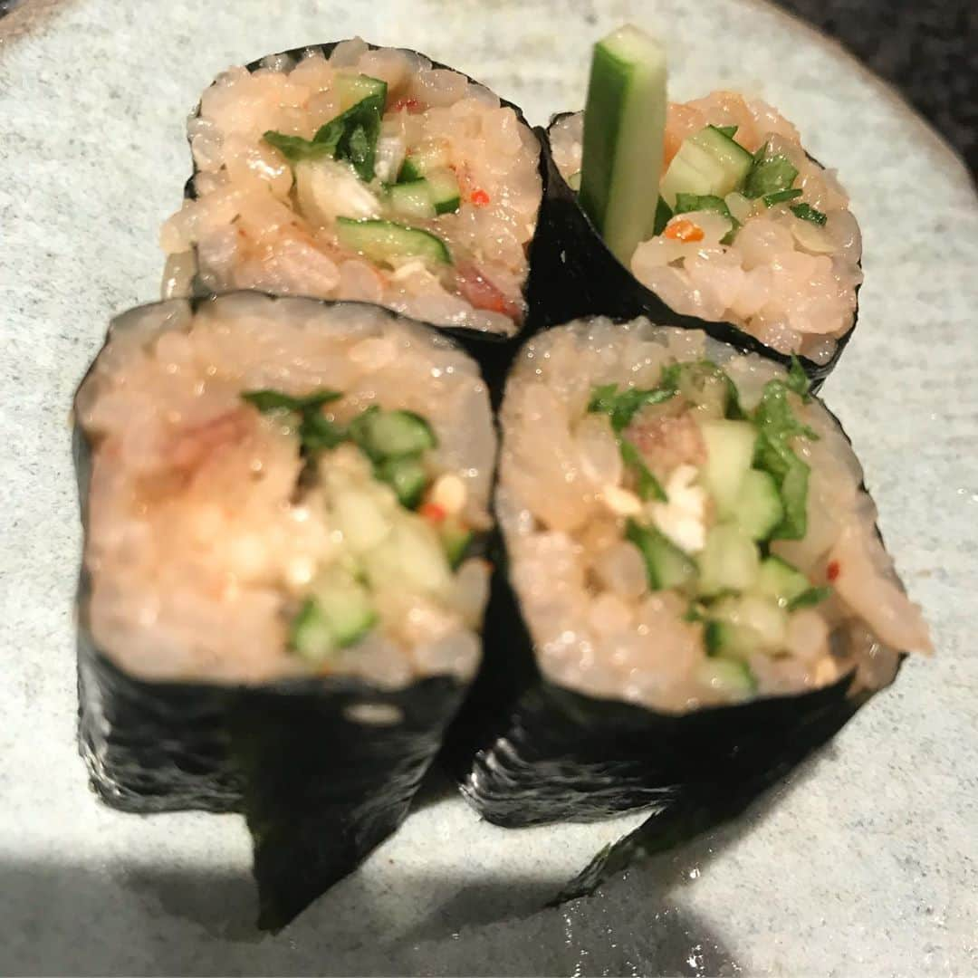 上田愛子さんのインスタグラム写真 - (上田愛子Instagram)「寿司が好きだ🍣 なによりも🍣 今まで食べた小肌の中で1番美味しかった…」9月8日 23時10分 - aikosenseidayo