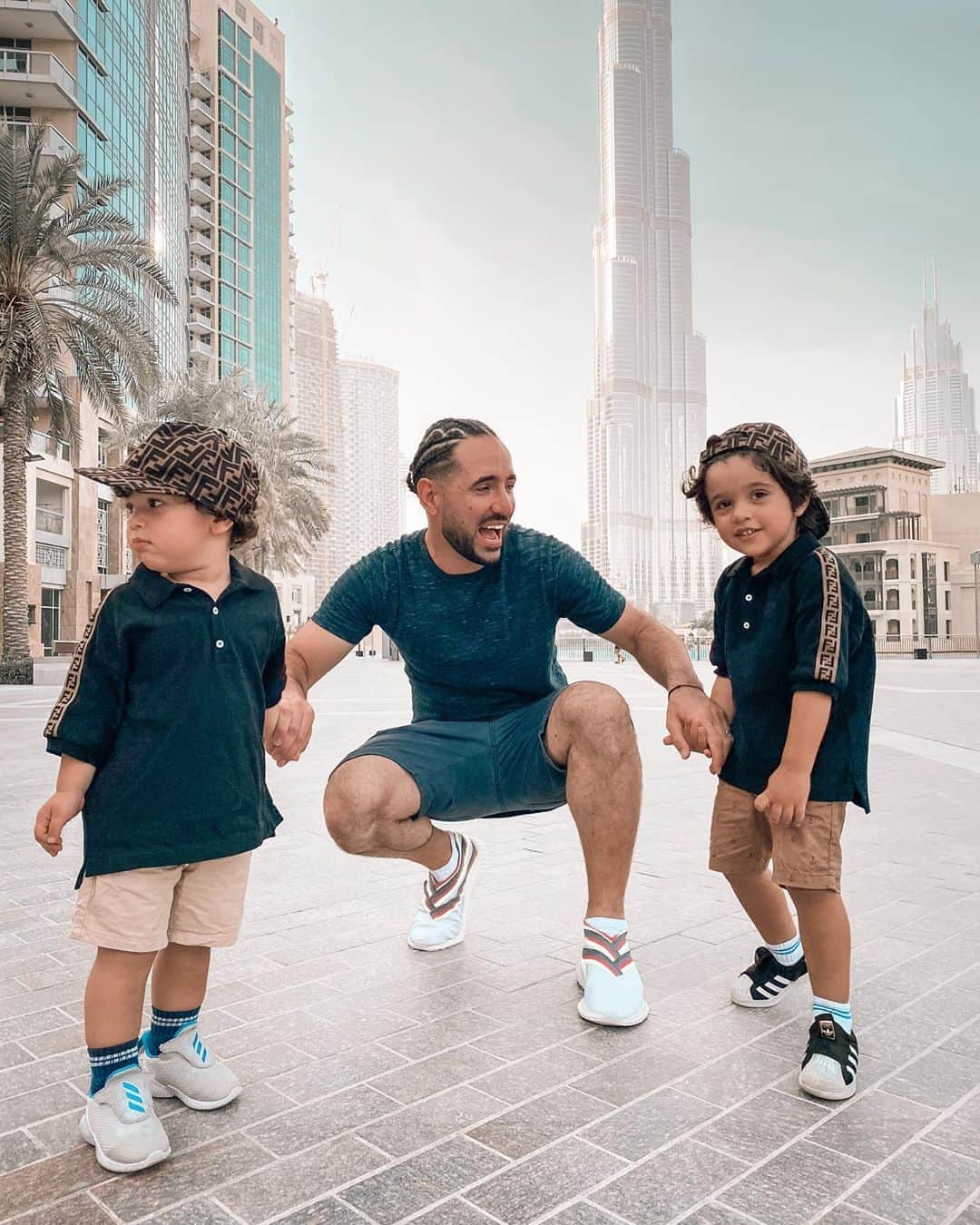 ショーン・ガルニエのインスタグラム：「❤️❤️❤️ Kids polo and 🧢 by @base.uk !」