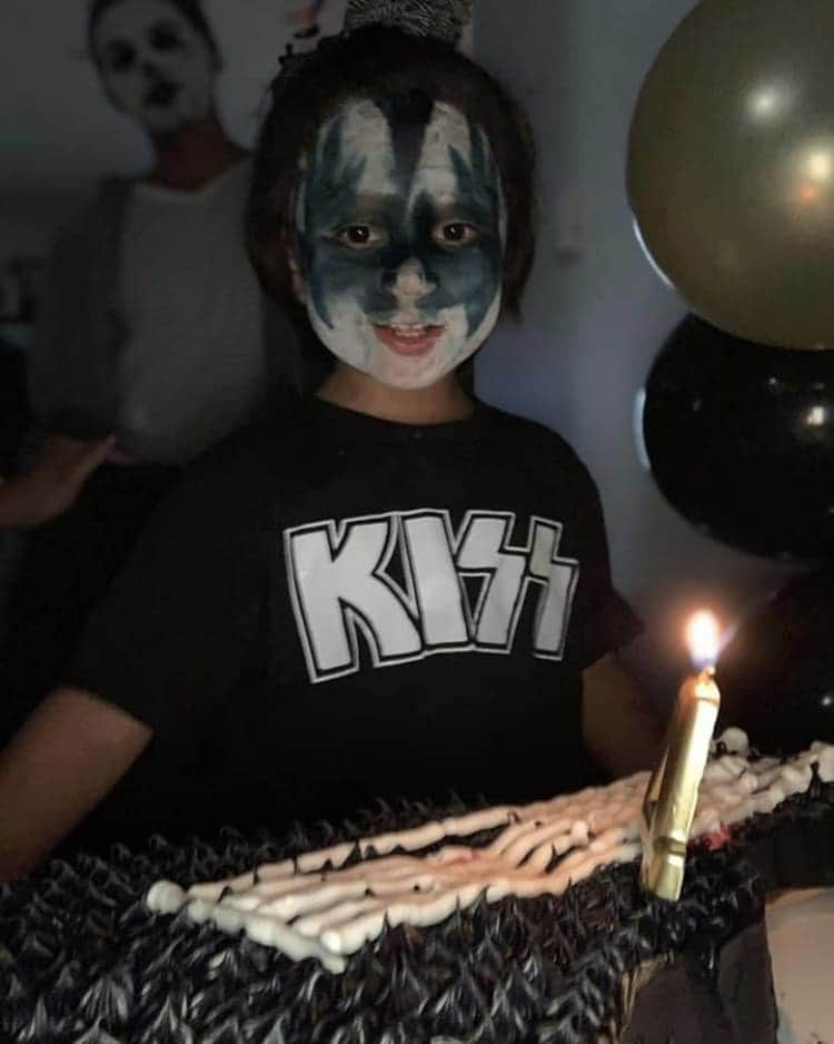 KISSさんのインスタグラム写真 - (KISSInstagram)「#KISSKids Rock! Awesome! Keep the photos coming, #KISSARMY! Www.KISSOnline.com/letters」9月9日 0時11分 - kissonline