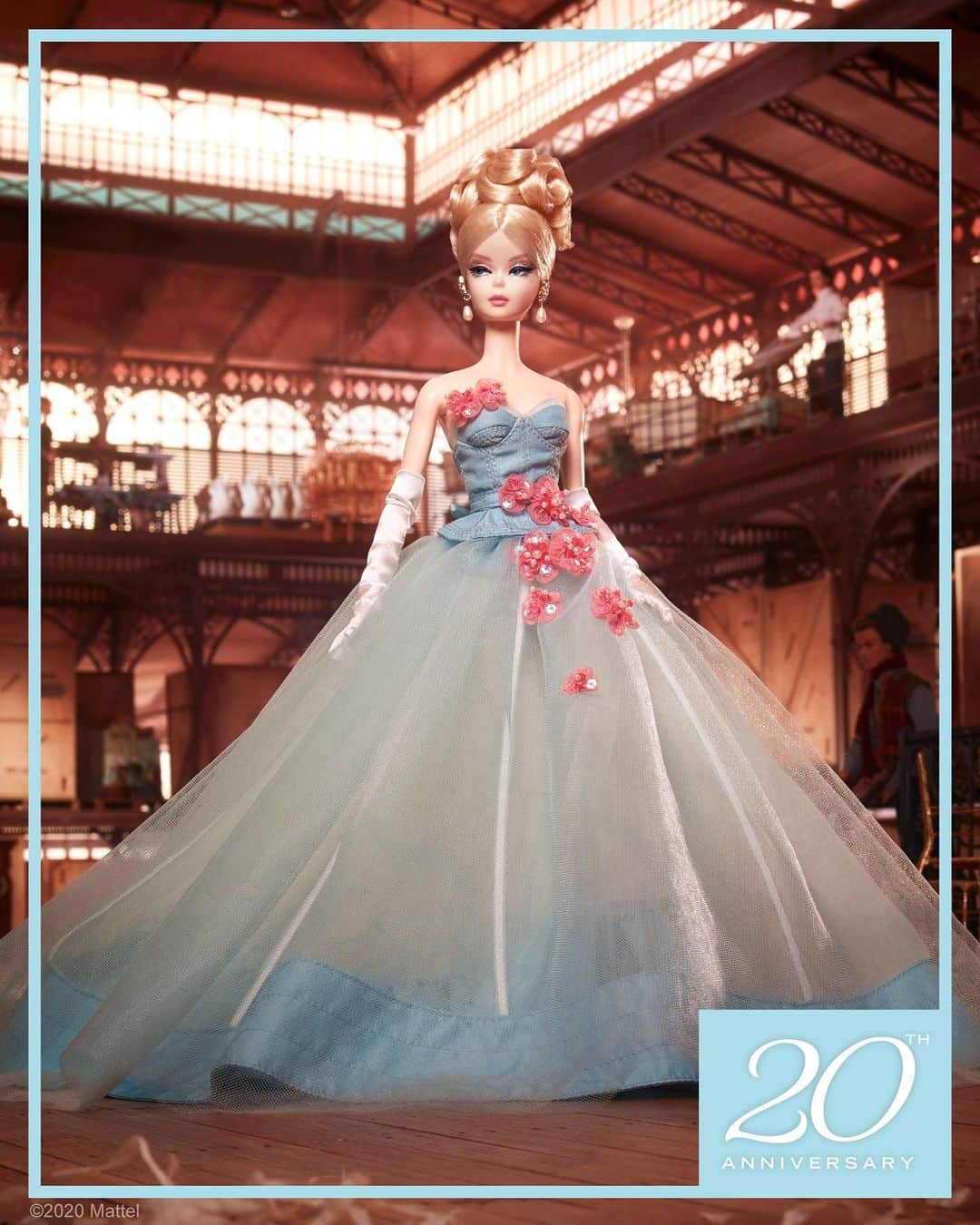 バービーさんのインスタグラム写真 - (バービーInstagram)「The epitome of elegance. 👗 The Gala’s Best Barbie is the final doll honoring the 20th anniversary of the acclaimed #Barbie Fashion Model Collection. See our Stories for a behind-the-scenes look into the making of the series.」9月9日 0時57分 - barbie