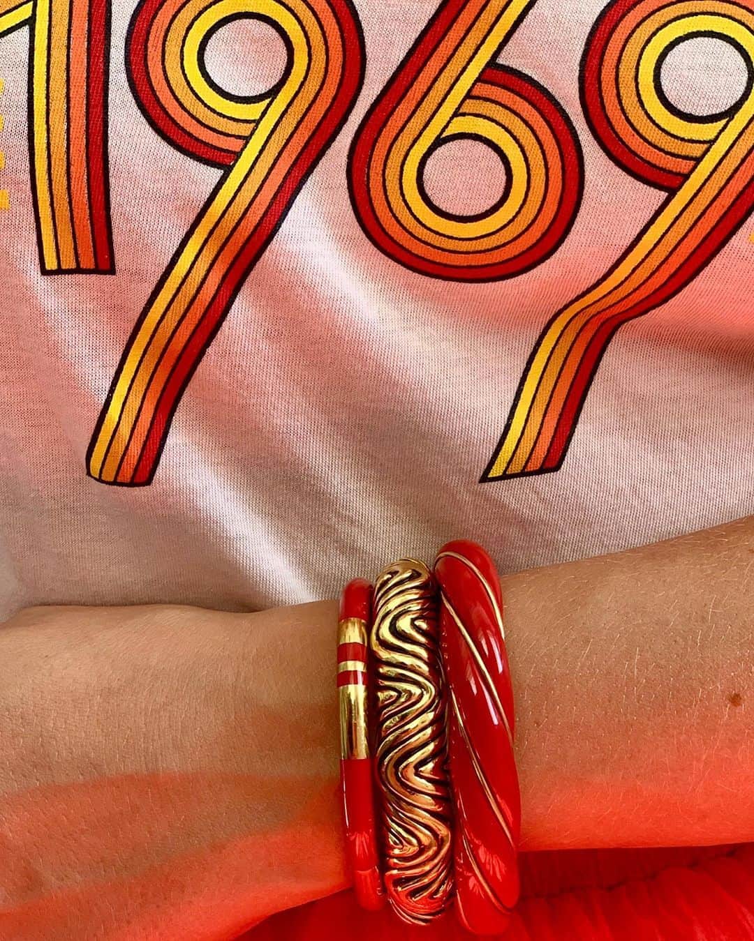 オーレリービダマンのインスタグラム：「60´s wrist !  #miri #newcollection #aureliebidermann」