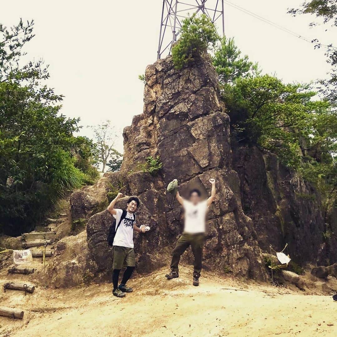 安床エイトさんのインスタグラム写真 - (安床エイトInstagram)「climbing. . #climbing #mountain #friends #kobe #rokko #life #beautiful #energy #eitoyasutoko」9月9日 2時07分 - eitoyasutoko