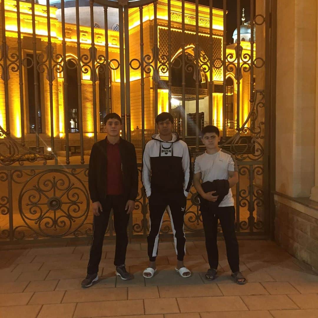 トパスのインスタグラム：「#кудрявыеволосы #khabarovsk #khabibnurmagomedov #khaki #koreanstyle」
