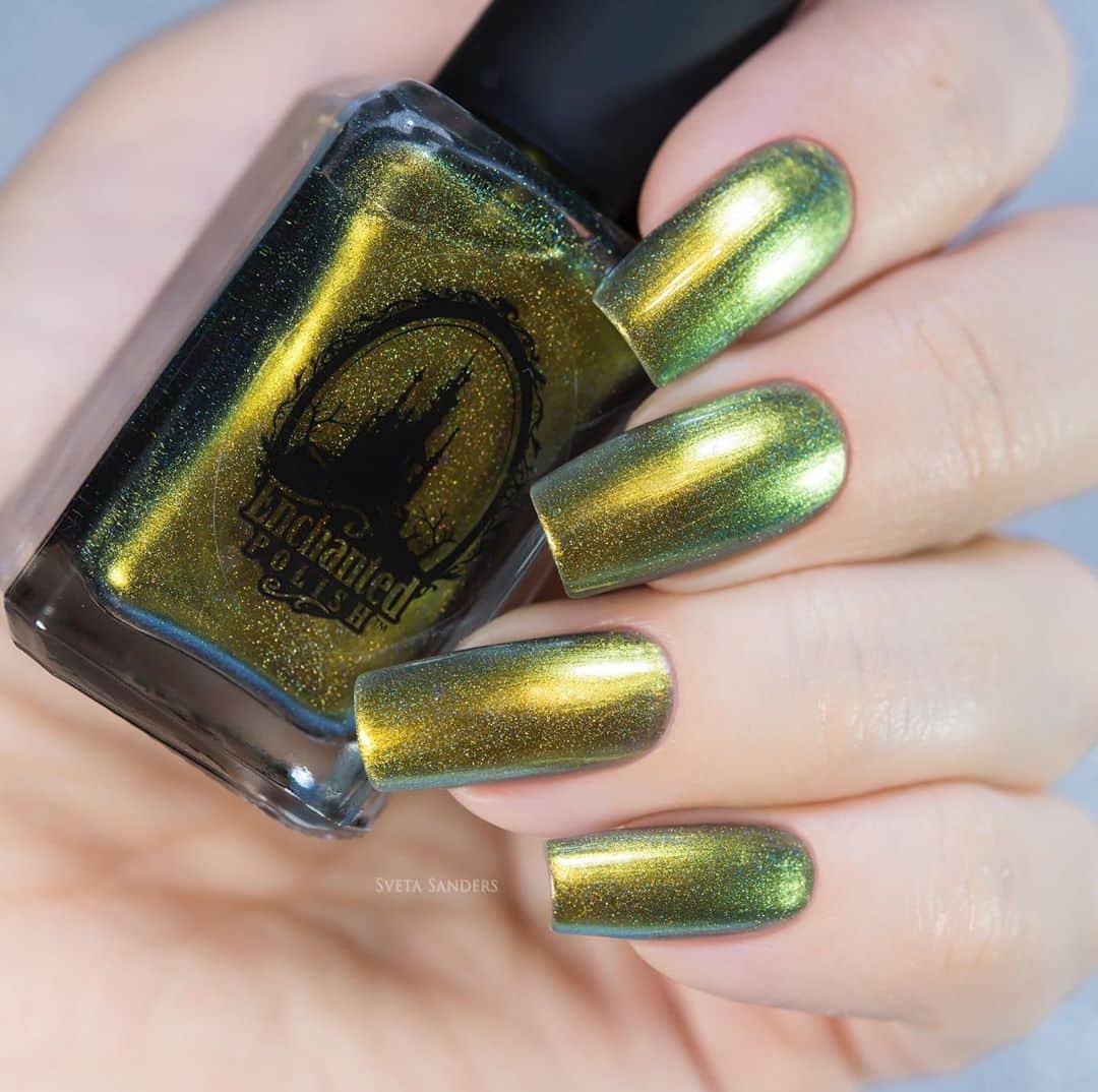 Sveta Sandersのインスタグラム：「#EnchantedPolish Mean Mr. Mustard by @enchantedpolish」