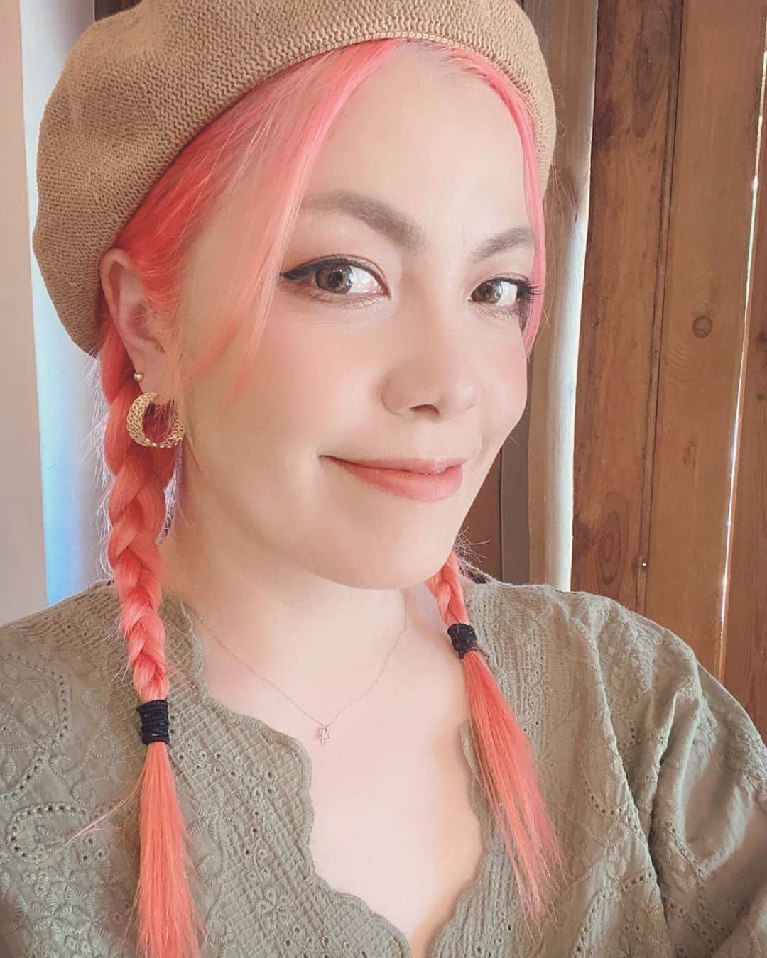 西国原礼子さんのインスタグラム写真 - (西国原礼子Instagram)「🦩🦩🦩  #manicpanic #prettyflamingo #pinkhair #orangehair #派手髪」9月9日 14時12分 - rachel_thousand