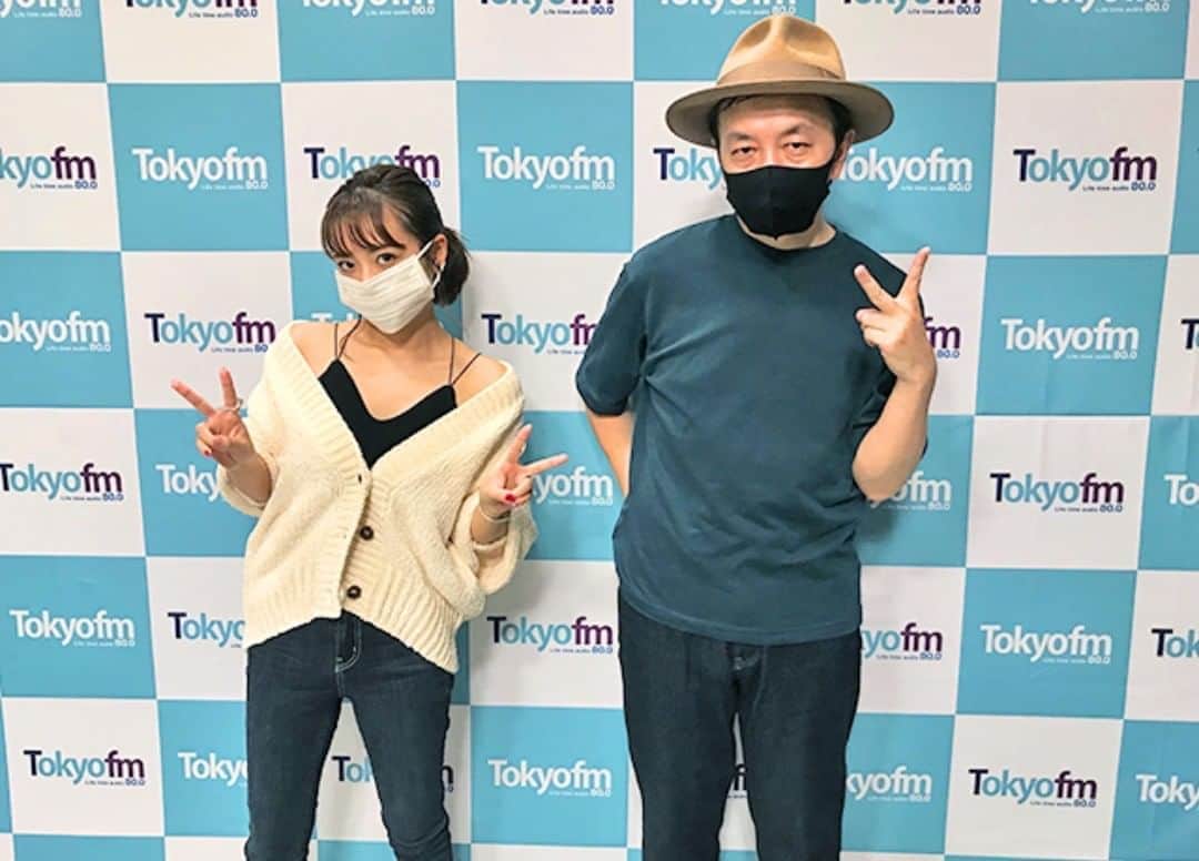 のインスタグラム：「水曜日パートナーは、✨#高橋芳朗 さん✨！  今日は、✨#米米CLUB の #石井竜也 さん✨をお迎えして、お届け！  これから、英語力あげちゃう？では英語にまつわる、お悩みを解決！  これから、ジャパネットたかたしちゃう？では、優秀で話題の商品をご紹介！  ⏬#radiko はこちら！ http://radiko.jp/share/?sid=FMT&t=20200909130000  #これなに #高橋みなみ #tokyofm」