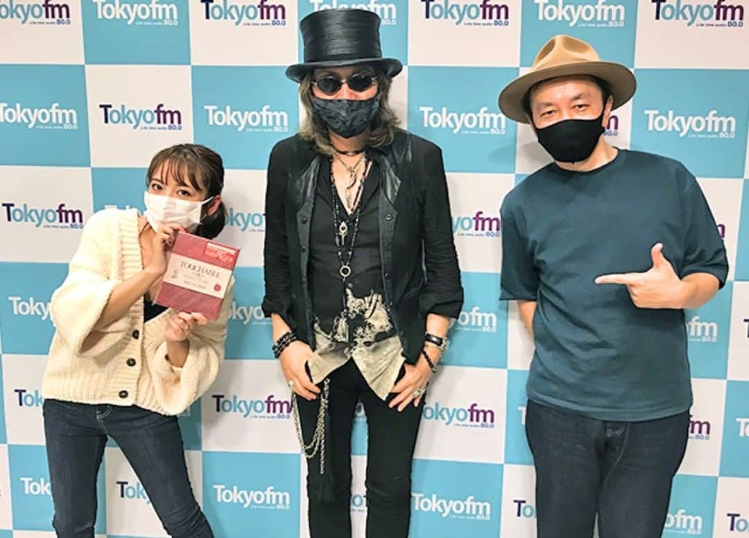 のインスタグラム：「🔮昭和から令和へと続く、📻ラジオの世界🔮 ✨#石井竜也 さん✨をお招きして、「昭和から令和へ、引き継がれる音楽シーン」のお話をお聞きしました！ 石井さん、貴重なお話をありがとうございました！！！  #米米CLUB #高橋みなみ #高橋芳朗 #これなに #tokyofm #radiko」