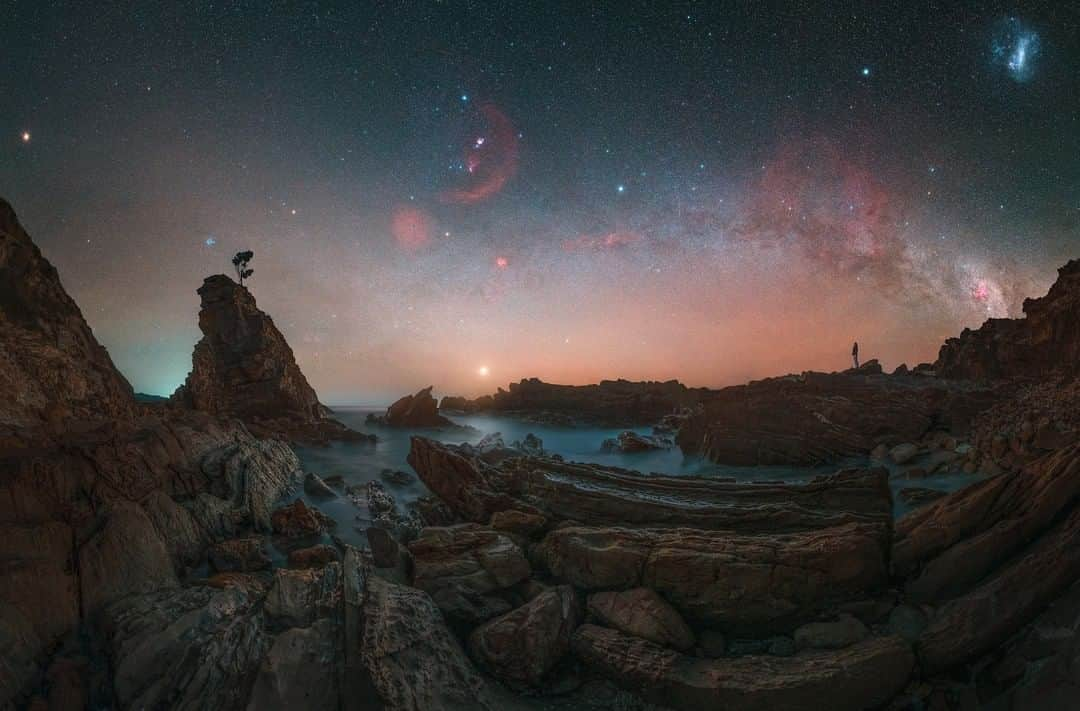 Nikon Australiaさんのインスタグラム写真 - (Nikon AustraliaInstagram)「We're very excited to announce @_caseyflynn_'s 'Together Alone' as the winner of the Nikon Astro Challenge!  Casey's image was selected by award winning Astrophotographer and Nikon School Lecturer @stevenmorrisphotography from hundreds of incredible entries for it's unique panorama composition. See what Steven had to say:  "It’s not often you see Orion captured in panoramic images and here we see Orion, the Rosette Nebula, Horse Head Nebula, Seven Sisters all beautifully framed with a seascape foreground. A modified camera for astrophotography can really enhance nightscapes with all the H-Alpha they can capture."   Casey's 'Together Alone' panorama is comprised of 24 one-minute exposures. A star tracker was used for the sky portion, then switched off for the foreground images and using the same tripod location.   We've loved seeing all your astro season captures and can't wait to see what the 2021 season will bring.  Camera: D750 (Astro Modified) Lens: AF-S NIKKOR 14-24mm f/2.8G ED Settings: f/2.8  ISO 1600  bulb exposure  #Nikon #MyNikonLife #NikonAustralia #NikonD750 #D750 #NIKKOR #Astrophotography #NikonAstro」9月9日 14時30分 - nikonaustralia