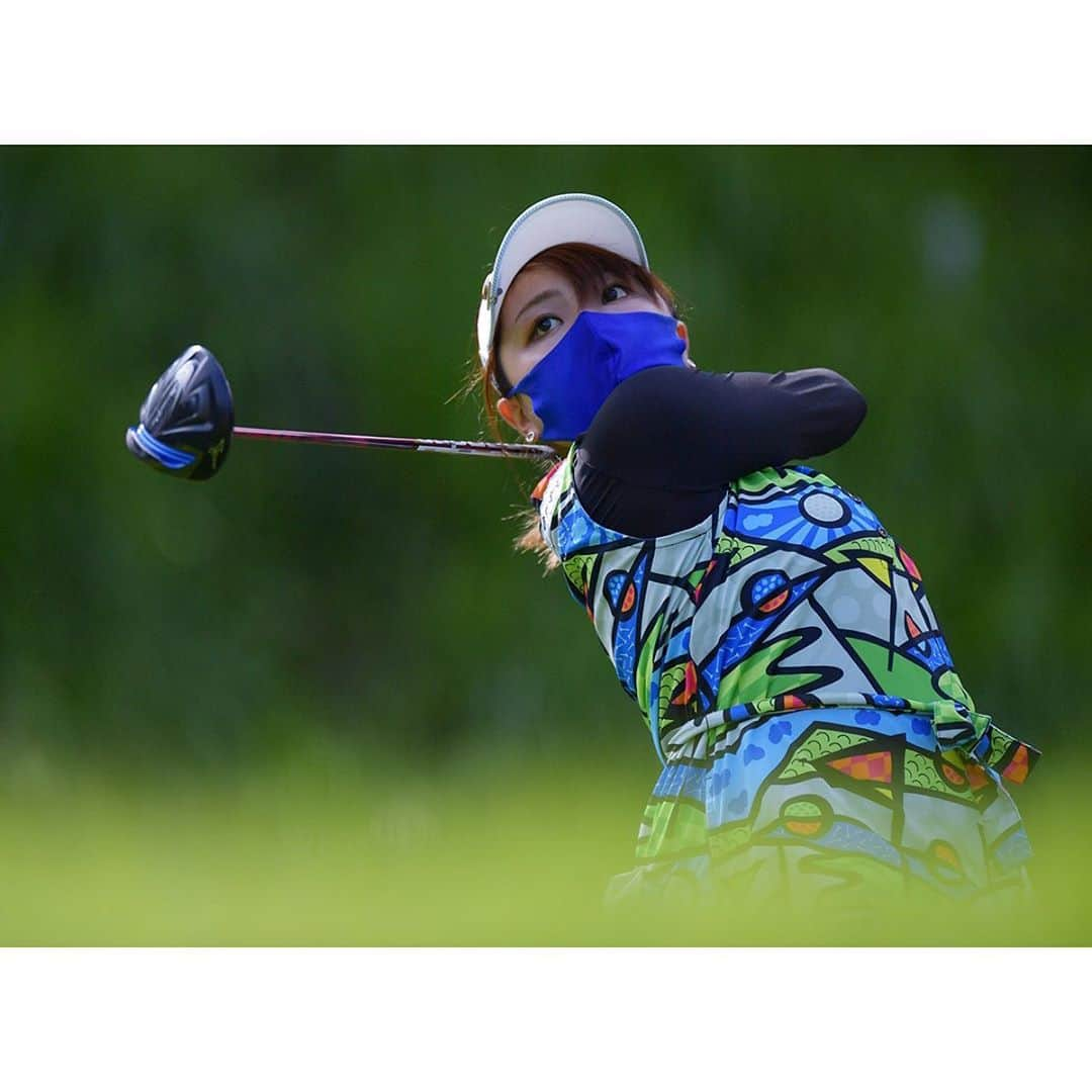 幡野夏生さんのインスタグラム写真 - (幡野夏生Instagram)「皆様にご報告です😌❤️ 日本女子オープン選手権に、出場できることになりました！ * 今回の日本女子オープンは @y.m.golf3284  我らのスーパーコーチ、三觜プロがキャディをしてくださいます😋❤️ * 言い訳をしないくらいうまくなりたい、強くなりたい。 課題がたくさんです！やるぞおおおおお！頂点に向けて... REACH BEYOND！ * #REACHBEYOND #ミズノゴルフのコンセプト #いつもその先に向かっていく #そこにもつ鍋がある限り #明太子も楽しみ #じゃなくってその先にいけるように日々を積み重ねるぞおおお * #ジーオーピー #Nexsol #PGM #環境ステーション #Loudmouth #ミズノ #アイインテグレーション * #ゴルフ #ゴルフ女子 #ゴルフスイング #プロゴルファー #YouTuber #プロゴルTuber #MITSUHASHITV #幡野夏生の目指せ賞金女王 #golf #golfswing #jlpga #lpga」9月9日 7時52分 - hatanonnon54