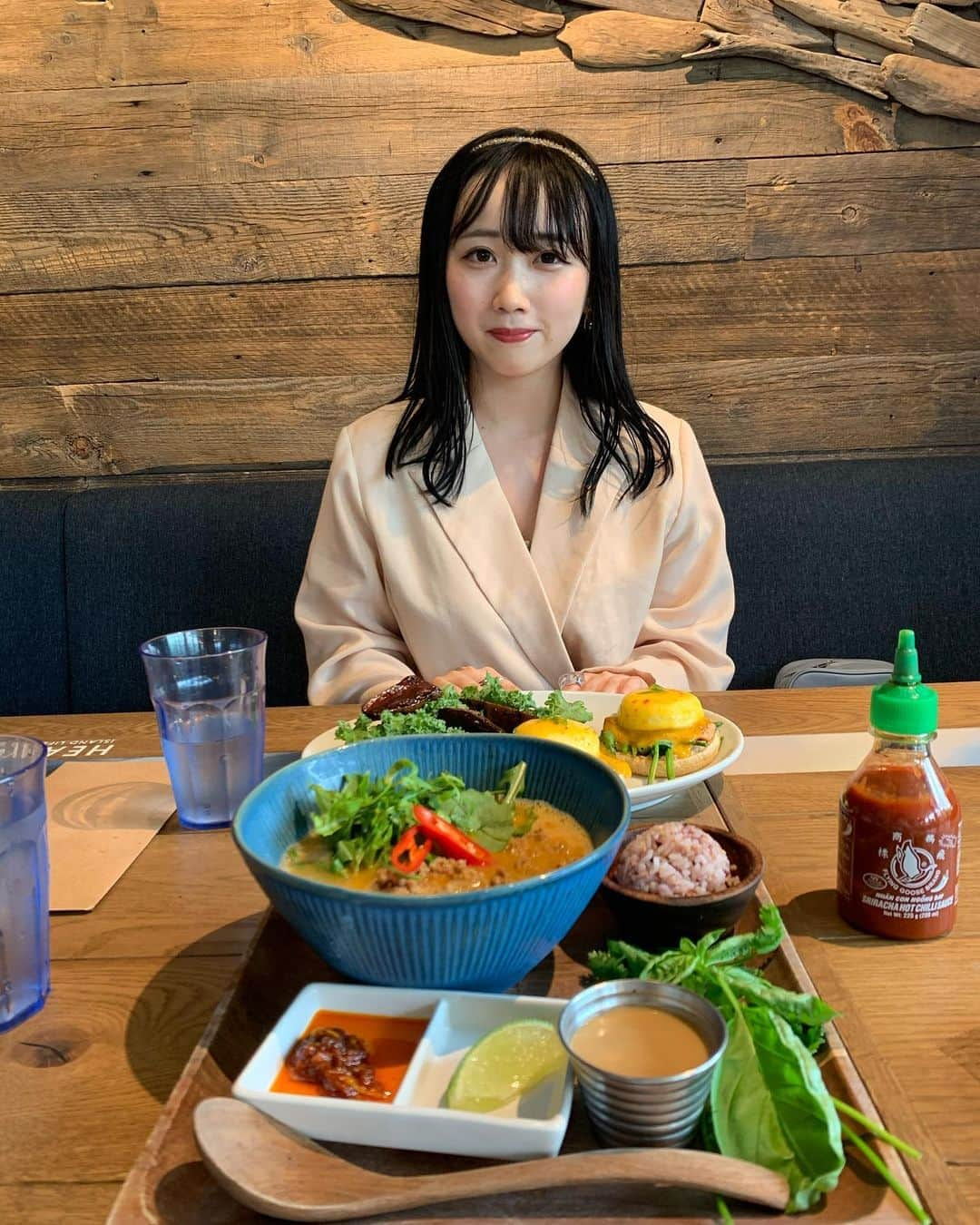 友野希美のインスタグラム：「おはようございます！代官山での写真です#代官山#ミスコン#ランチタイム #本田望結 #に似てると最近いわれる #代官山カフェ #ミスコンファイナリスト」