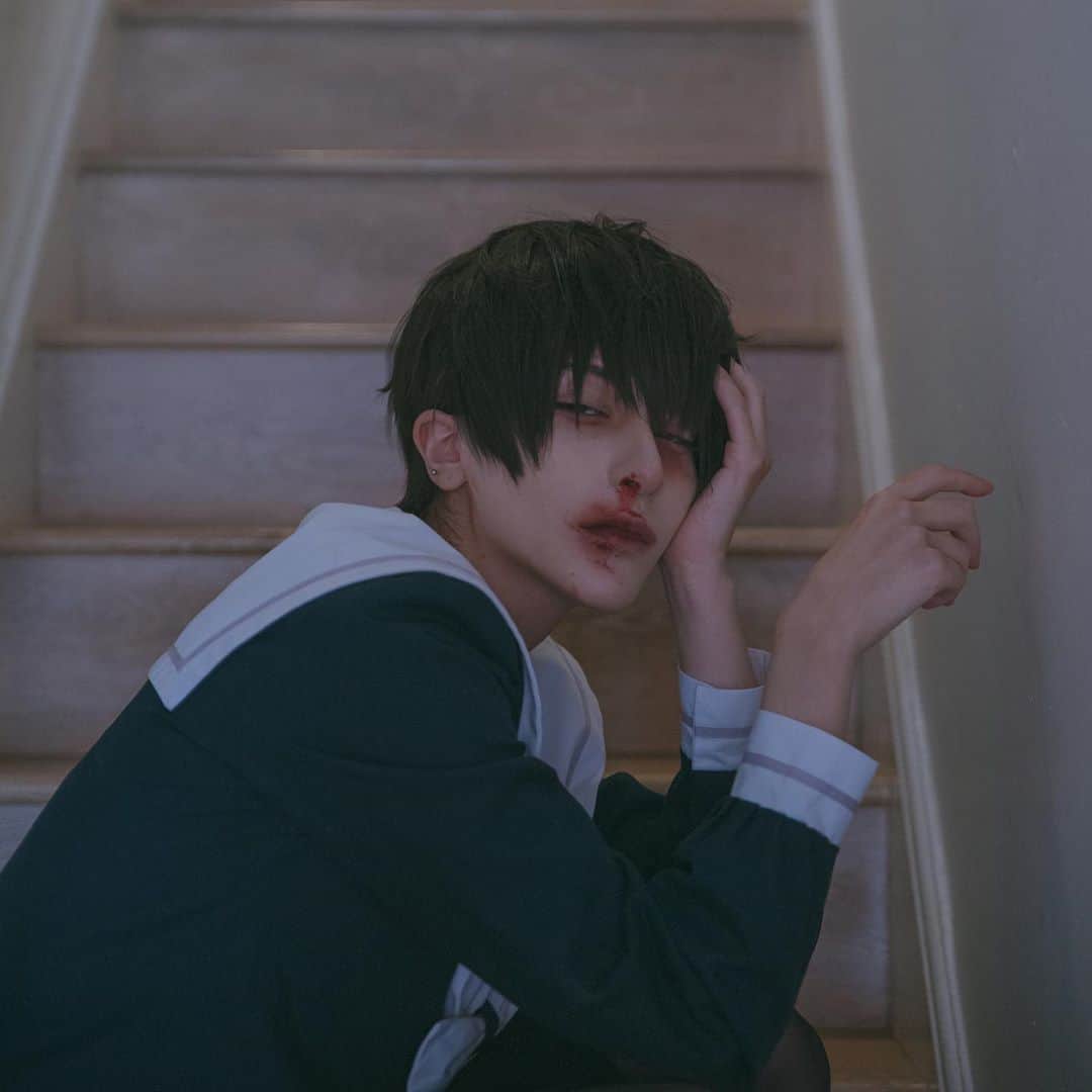 ナイトのインスタグラム：「▪️The Zetsubou - 絶望 ▫️ Student • @knitecoser Photo 📷 • @kamekoc10photography   Throwback to my Zetsubou photoshoot. I’m still very proud of this set and is definitely one of my favourite concepts I’ve done so far.」