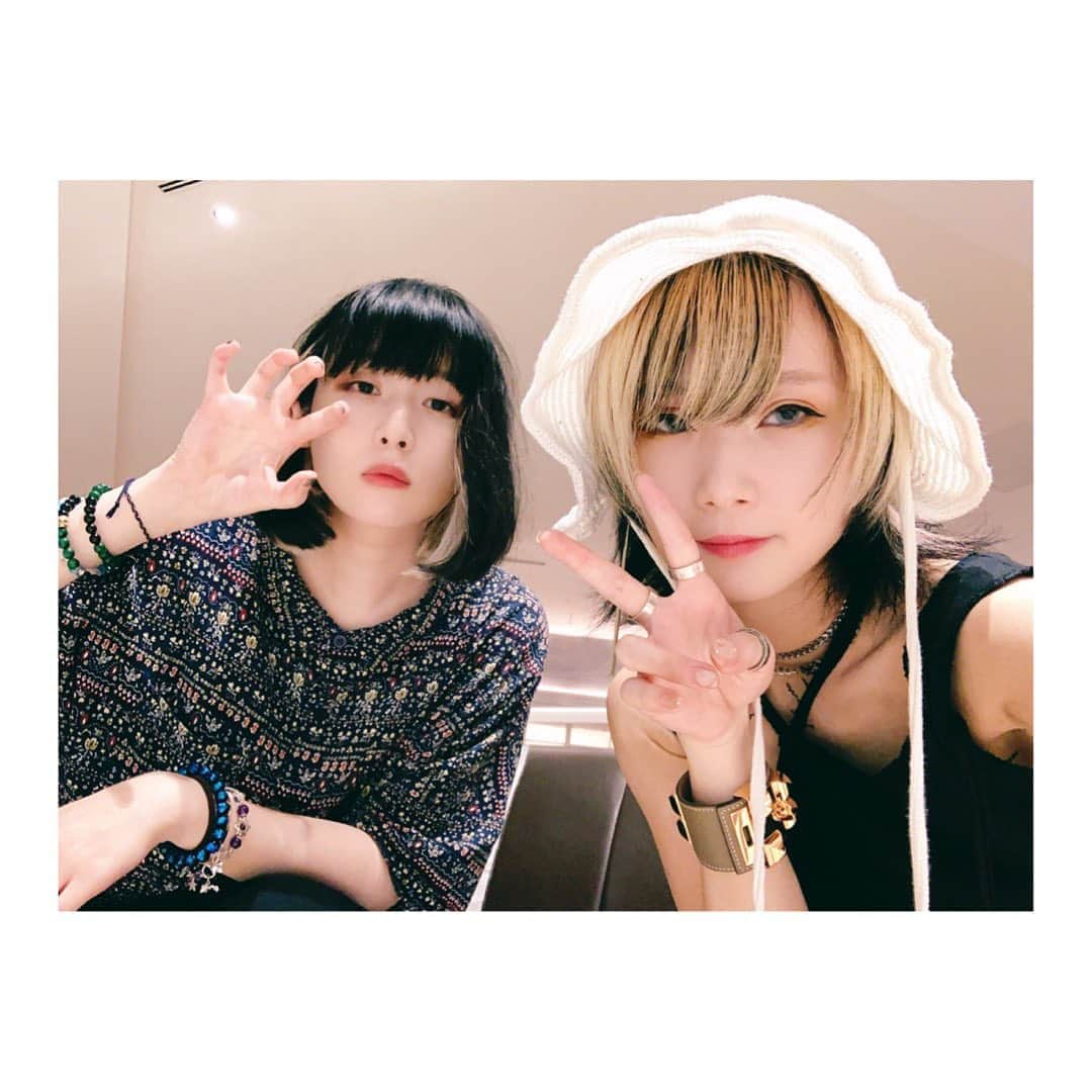 REOLさんのインスタグラム写真 - (REOLInstagram)「今年の夏はまじこが増えるよ」9月9日 15時41分 - rrreol999