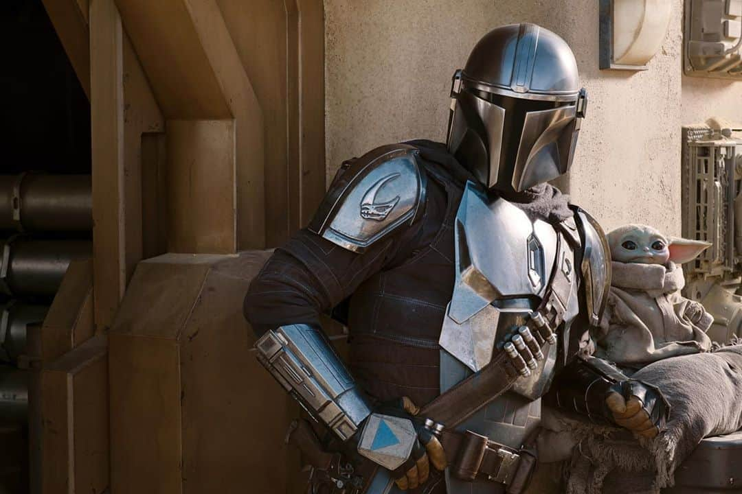 Disneyさんのインスタグラム写真 - (DisneyInstagram)「New adventures await... Check out the new images from the second season of @TheMandalorian. New episodes start streaming October 30 on #DisneyPlus.」9月9日 10時57分 - disney