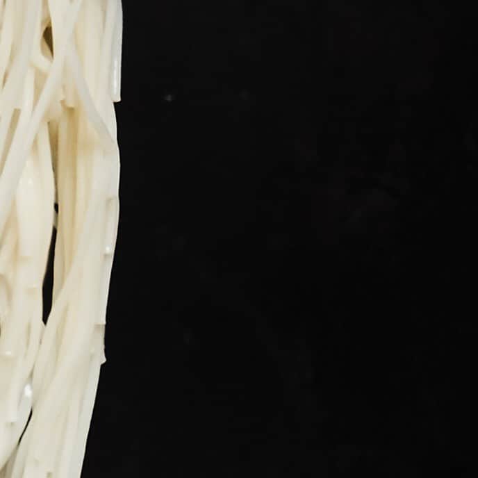 安藤成子のインスタグラム：「ついに明日！！日比谷OKUROJIに 『そうめん　そそそ　〜その先へ〜』 グランドオープンです✨ ・ そうめんのその先へ！ 【そうめんその先のその先へ〜こだわりの新しいそうめんの世界へ〜】 ・ 小豆島　島の光のそうめんに出会い恋をし、そうめんの新しい可能性を感じ、 そうめんの魅力を世界に伝えるべく ・ 【たかがそうめん　されどそうめん　そうめんその先へ】をコンセプトに ２０１８年そうめん専門店「そそそ」は東京・恵比寿に誕生しました。 ・ 日比谷OKUROJI店では島の光最高品質の黒帯や金帯を使用し こだわりの食材や普段そうめんと合わせることのなかった高級食材など 今までにないそうめんの新しい価値観を生み出します。 ・ そうめんのその先の扉を開いてみませんか？ ・ 日比谷のスペシャリテはじわじわと話題になってる［トリュフ香る黒釜玉そうめん］です ・ ぜひ新しいそうめんの世界をお楽しみください✨ ・ 〒100-0011 東京都千代田区内幸町一丁目 7 番 1 号 日比谷OKUROJI G17 そうめんそそそ〜その先へ〜 ・ Tel:0362057172 . Web予約も開始してます✨ ・  https://yoyaku.toreta.in/sososohibiya/#/」