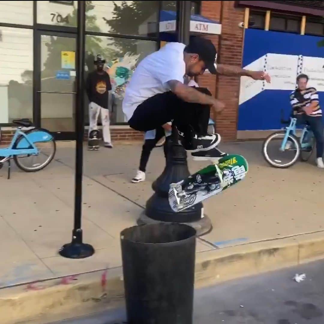 のインスタグラム：「#in4mskate @chazortiz spotted in the @dcshoes x @in4mation_ OG Lynx」