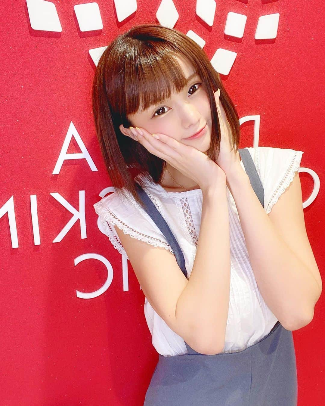 みもれもんさんのインスタグラム写真 - (みもれもんInstagram)「・ ・ 今月の美容day✏️  今回施術したのは水光注射ってゆう 美容レーザーです🏥✨ お肌の乾燥、毛穴の開き、ニキビ跡 などに悩んでる方にはオススメ💡 打った瞬間から顔にハリが出て ふっくらしたのを実感しました😊 今回もダリア銀座スキンクリニックで 受けてきたよ🏥✨ クリニックについて質問多いので タグ付けておきます🏷👌 また１ヶ月後の経過書くね✏️ @dahliagsc  ・ ・  #ダリア銀座スキンクリニック #ダリア銀座　 #ダリア美肌 #スキンケア＃美容皮膚科 #水光注射 #ダーマシャイン #小顔」9月9日 11時49分 - mimore_mon0929