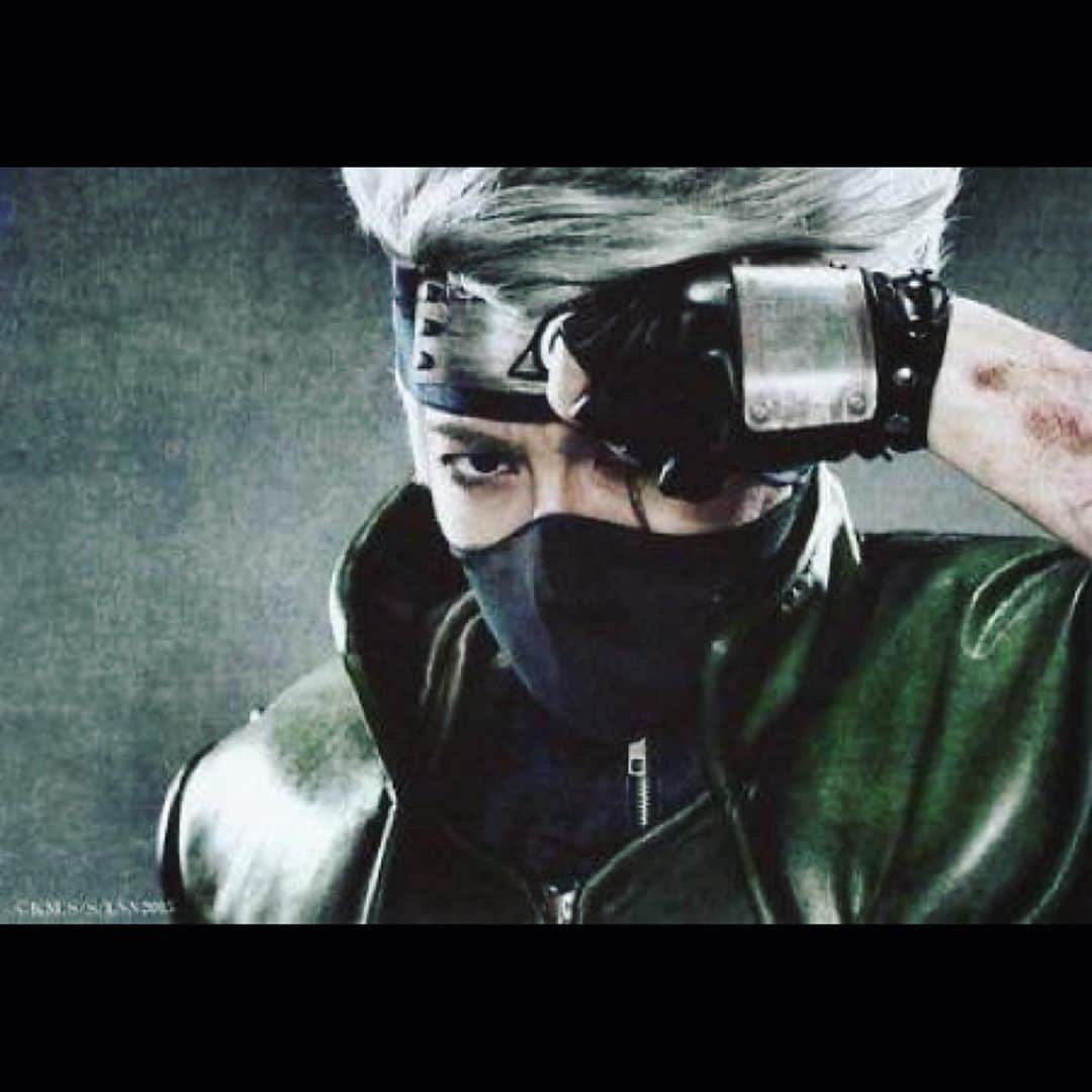 君沢ユウキさんのインスタグラム写真 - (君沢ユウキInstagram)「七変化シリーズ 片目で見る世界を持つ男🍂  #NARUTO #はたけカカシ #STAGE #ninja #君沢ユウキ #yukikimisawa」9月9日 13時30分 - yukikimisawa