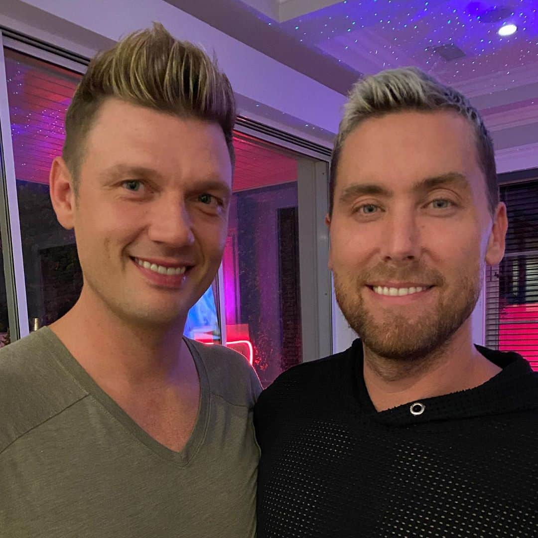 ランス・バスさんのインスタグラム写真 - (ランス・バスInstagram)「Workin on a little somethin’ somethin’ #FrostedTips #ComingSoon 🤷🏼‍♂️ @thedailypopcast」9月9日 13時52分 - lancebass