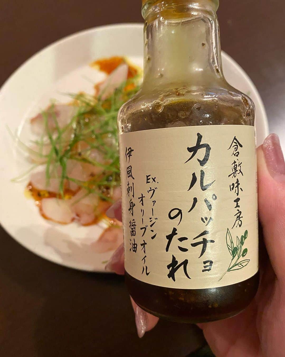 田中雅美さんのインスタグラム写真 - (田中雅美Instagram)「和風カルパッチョ。のたれ。 美味しい。  ・ ・ よだれ鷄に並ぶヒット商品♡  ・ ・ 芽ネギも好き♡  ・ ・ #カルパッチョ #お家ごはん #芽ねぎ #真鯛　？ #ヒラメ　？ #分からないで買って食べた　笑」9月9日 13時53分 - tanakamasami_official