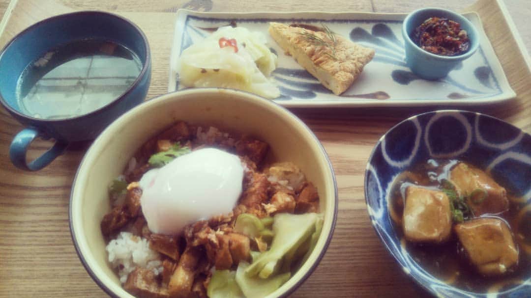 伊藤修子さんのインスタグラム写真 - (伊藤修子Instagram)「混んでいてテラスになりましたが昼食です。」9月9日 13時59分 - itoshuko