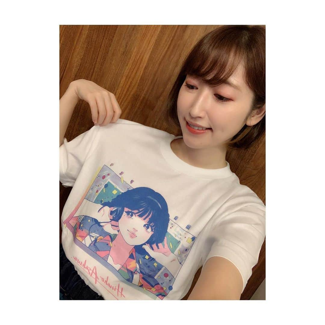 五十嵐裕美さんのインスタグラム写真 - (五十嵐裕美Instagram)「LINELIVEであさひなTおろした🥰 普段も着れちゃう可愛さだわ！ #朝倉日向子 #あさひな」9月9日 23時24分 - hiromi_ig