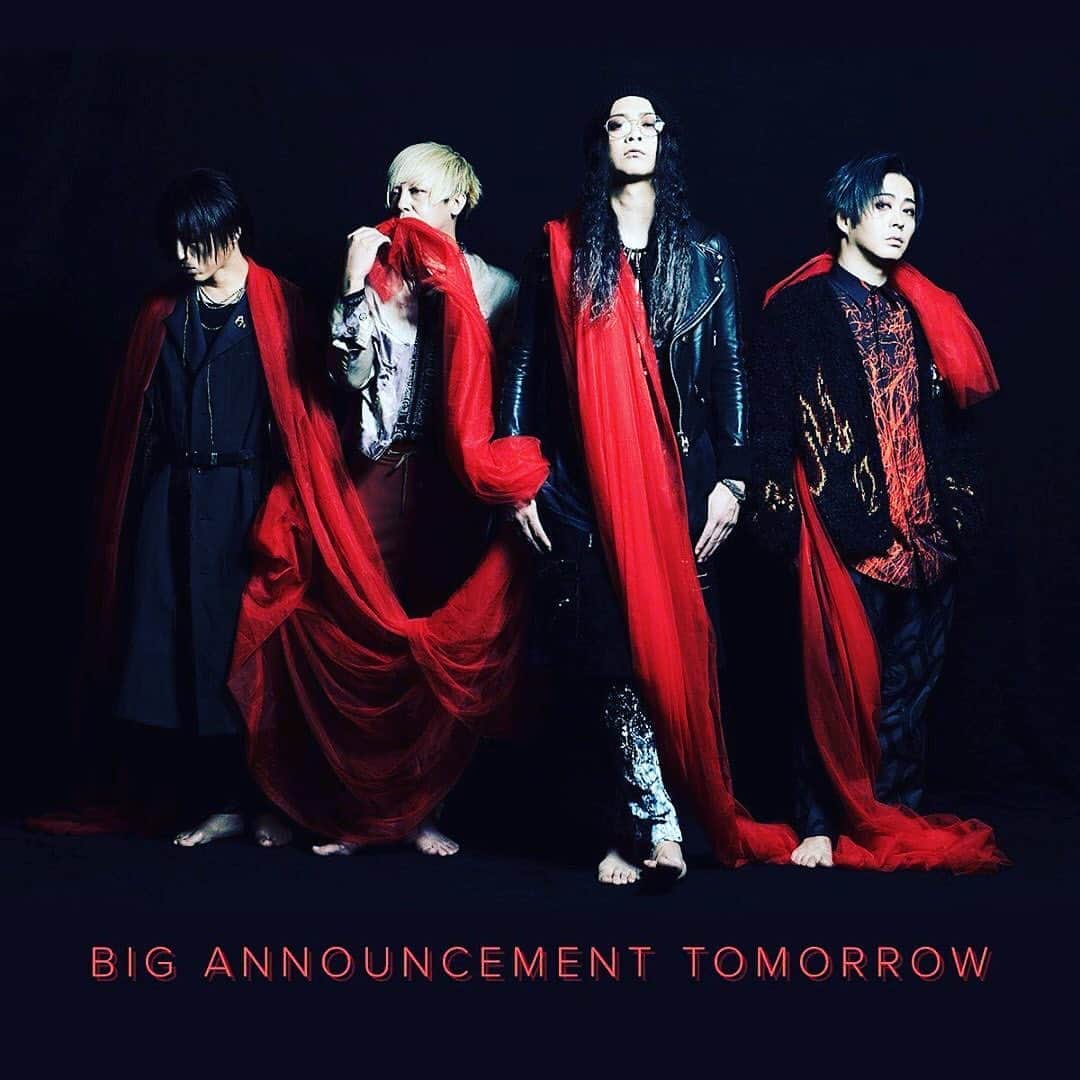 ミヤ さんのインスタグラム写真 - (ミヤ Instagram)「We have a big announcement coming tomorrow..Stay tuned! #mucc」9月9日 23時27分 - miyaguchi