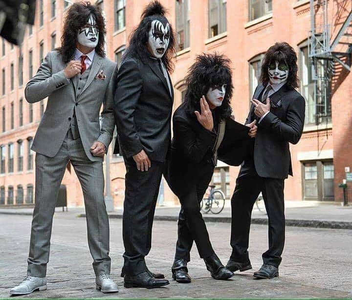 KISSさんのインスタグラム写真 - (KISSInstagram)「#KISSTORY - September 9, 2013: #KISS did a photo shoot in Brooklyn, NY for fashion designer @johnvarvatos Spring 2014 collection advertising campaign.」9月9日 23時41分 - kissonline