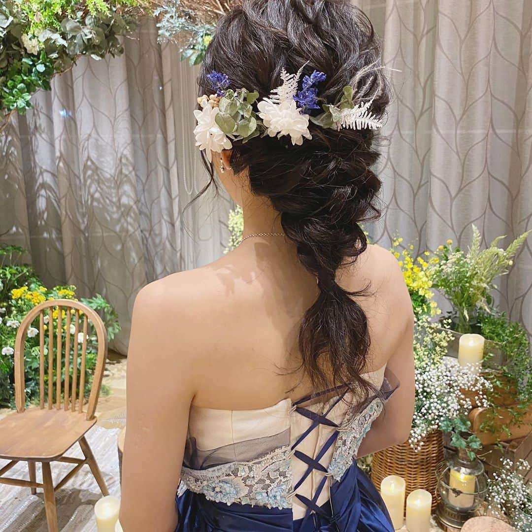 R.Y.K Vanilla Emuさんのインスタグラム写真 - (R.Y.K Vanilla EmuInstagram)「花嫁さまhair✨  お色直しは編みおろし ドライフラワーを付けました💐  #ヘアメイク#ヘアアレンジ#結婚式#セットサロン #ヘアセット #アップスタイル  #プレ花嫁 #フォトウェディング #前撮り #結婚式ヘア #ロケーション撮影#結婚式準備 #ヘアアクセサリー #お呼ばれヘア#髪型#着物ヘア#花嫁ヘアメイク#2020秋婚  #成人式ヘア#花嫁ヘア#成人式#振袖ヘア #花嫁ヘアスタイル #振袖#ブーケ#生花#ドライフラワー#髪飾り#結婚式前撮り#ウエディングヘア」9月9日 17時13分 - ryky0101