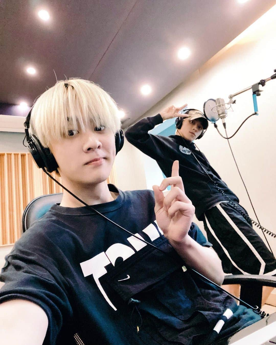 クン（KUN）さんのインスタグラム写真 - (クン（KUN）Instagram)「Recording 🤫🤭」9月9日 17時26分 - kun11xd