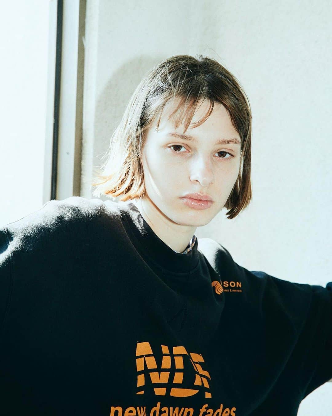 パトリックラボのインスタグラム：「𝐏𝐀𝐓𝐑𝐈𝐂𝐊 𝟐𝟎𝟐𝟎 𝐀𝐔𝐓𝐔𝐌𝐍 𝐀𝐍𝐃 𝐖𝐈𝐍𝐓𝐄𝐑 𝐂𝐎𝐋𝐋𝐄𝐂𝐓𝐈𝐎𝐍  Photograph：Kento Mori @kentomori.insta  Styling：Ryota Yamada @ryotayamada______  Hair&amp;make-up：Koichi Amano @amano_onama  Models：Marko［Image］,Lera［ZUCCA］  Design：Hitoki Naruo @naruochanworks  Edit：Hayato Hirohara @hayato518」