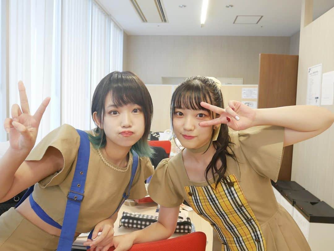 のインスタグラム：「昨日撮った✌️オフ📸  -  #kissbee #urakiss #japaneseidol #youtuber #offshot #member #followme」