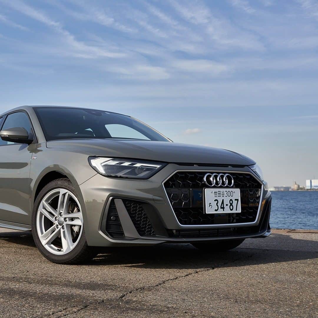 Audi Japan Sales / アウディジャパン販売さんのインスタグラム写真 - (Audi Japan Sales / アウディジャパン販売Instagram)「#Audi で、密を避けた早秋のドライブへ。  この度 #AJS では「ご友人紹介Wプレゼントキャンペーン」を実施中です。お知り合い、ご友人を紹介いただきご成約された場合、厳選のアイテムを感謝の気持ちを込めて進呈いたします。  詳細はプロフィールリンクから @audi.japan.sales  #AudiA1 #A1 #myaudi #audistyle #car #アウディ #ドライブ #海 #車 #愛車 #外車 #ドイツ車 #車好き #車好きな人と繋がりたい #アウディ女子 #車好き男子」9月9日 18時00分 - audi.japan.sales