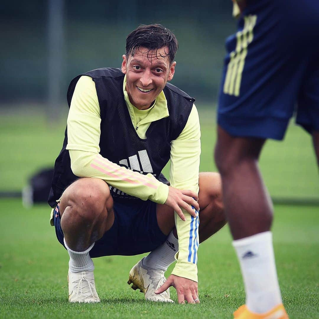 アーセナルFCさんのインスタグラム写真 - (アーセナルFCInstagram)「work, work, work 💪⁠⠀ ⁠⠀ #Arsenal #premierleague #training #COYG」9月9日 18時03分 - arsenal